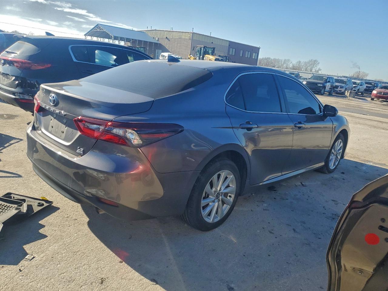 2024 TOYOTA CAMRY photo 9