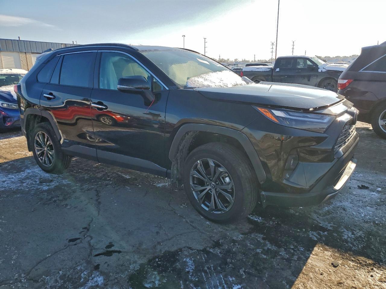 2025 TOYOTA RAV4 LIMITED photo 4