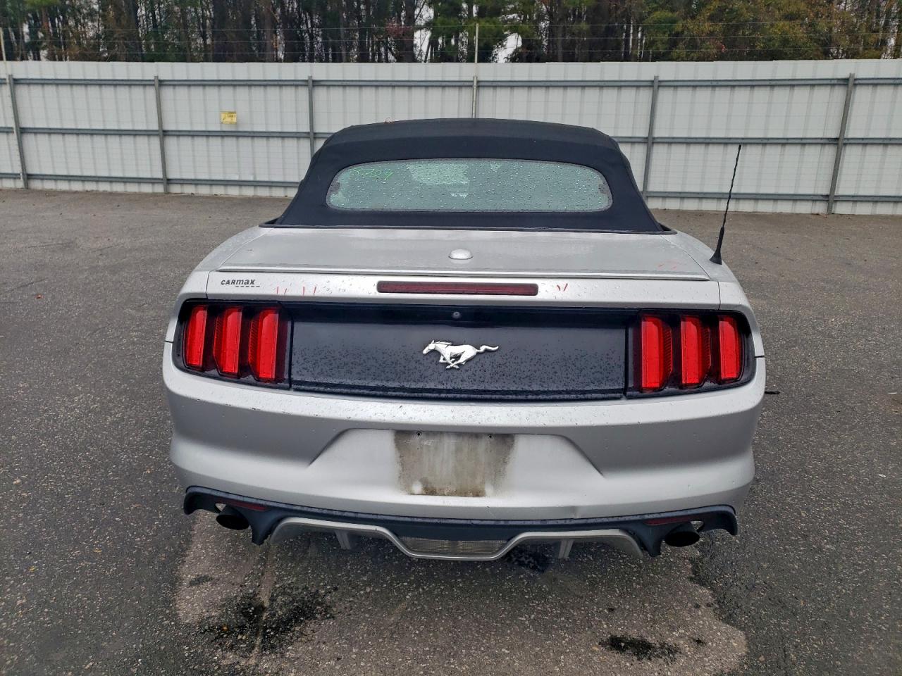 2016 FORD MUSTANG photo 6