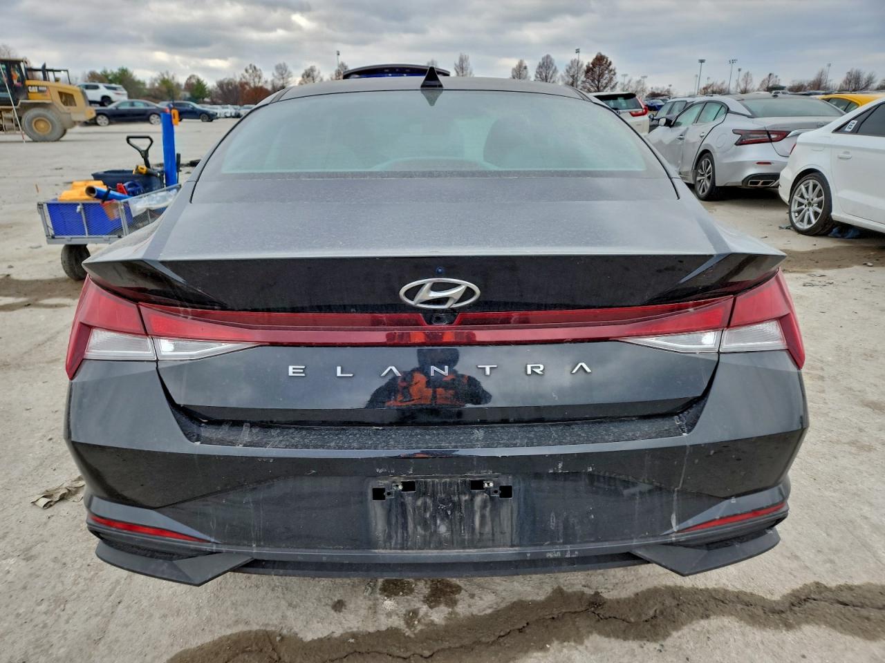 2023 HYUNDAI ELANTRA SEL photo 6