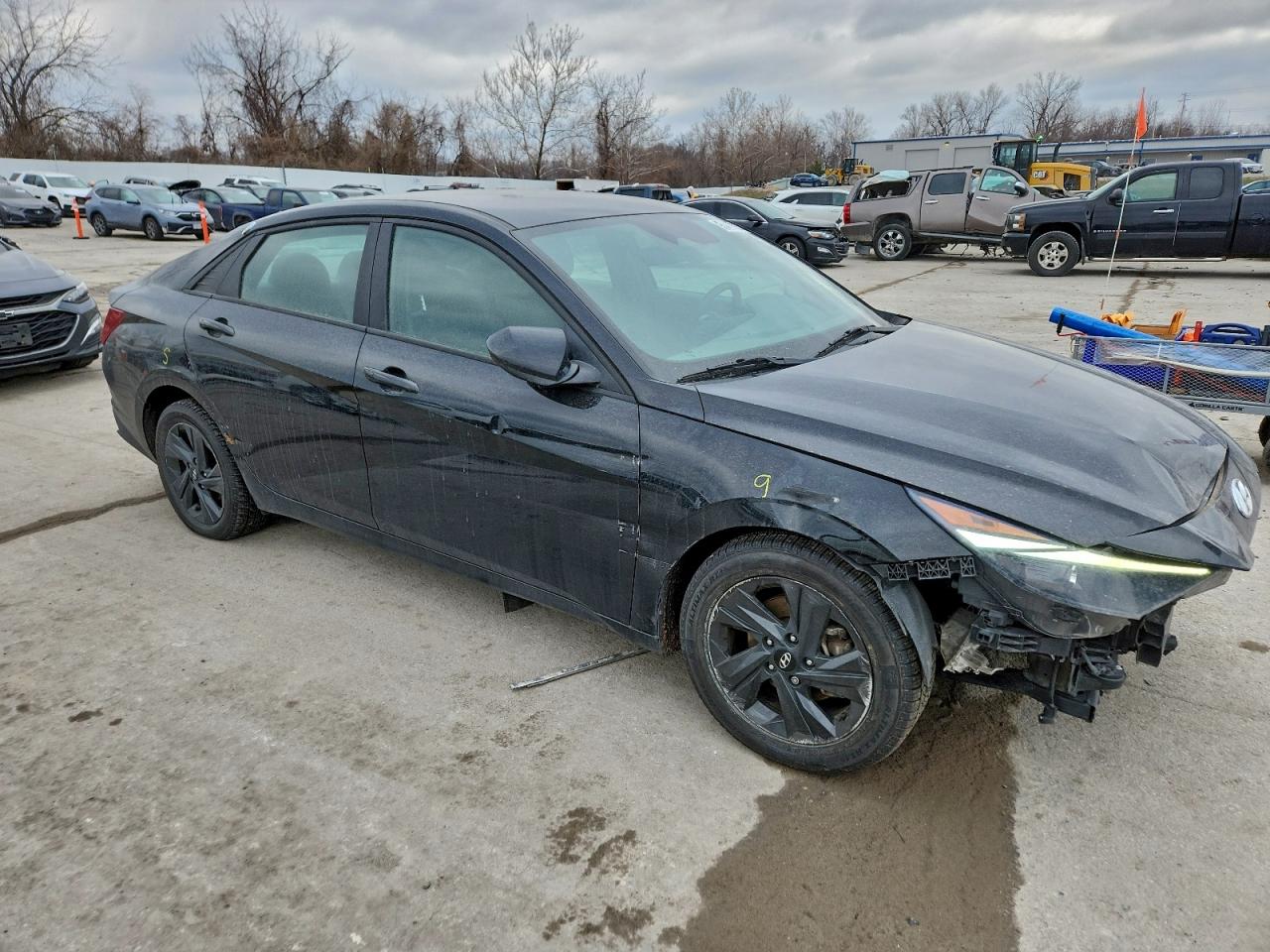2023 HYUNDAI ELANTRA SEL photo 4