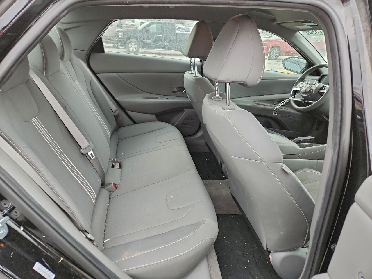 2023 HYUNDAI ELANTRA SEL photo 10