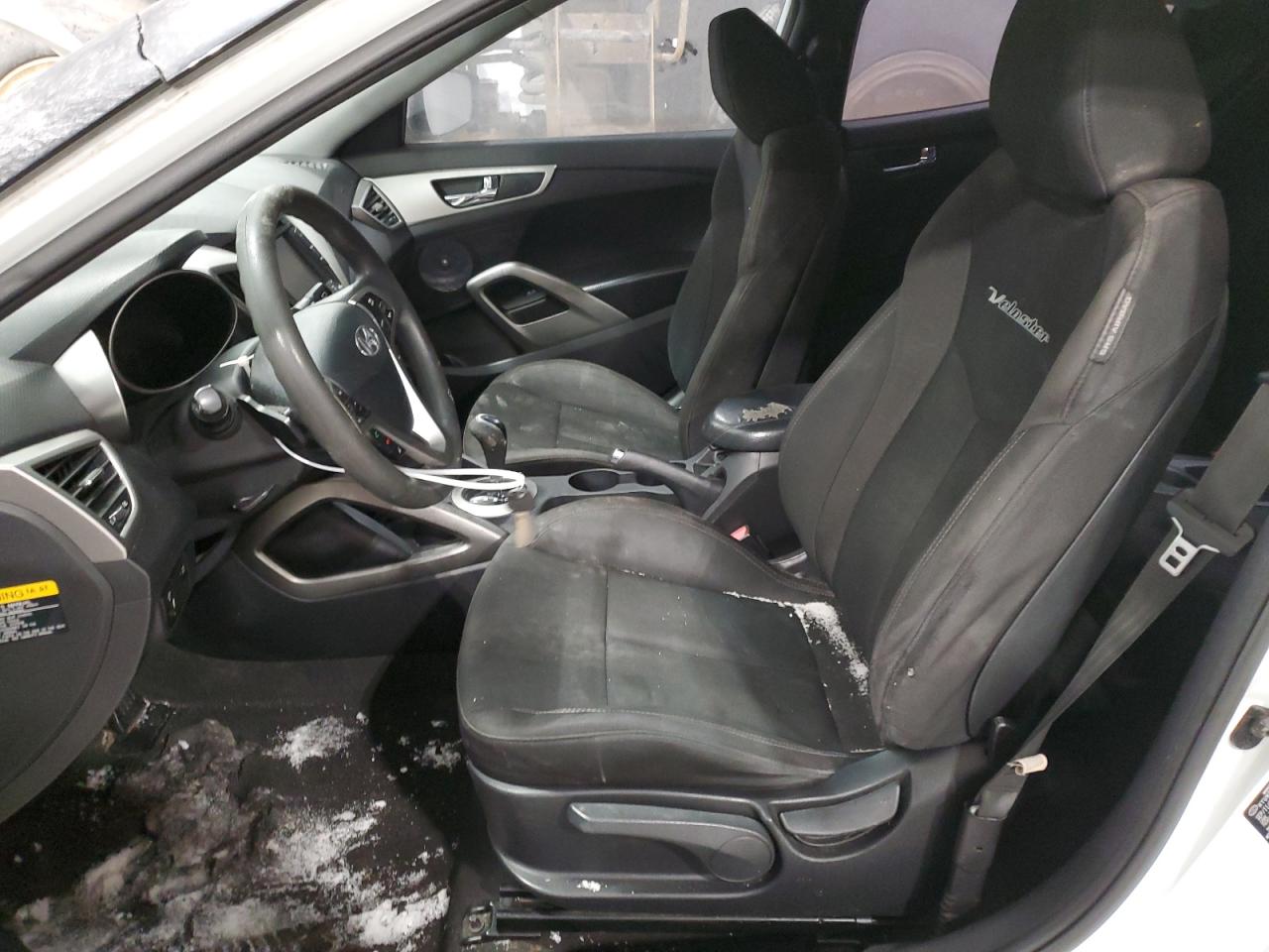 2013 HYUNDAI VELOSTER photo 13