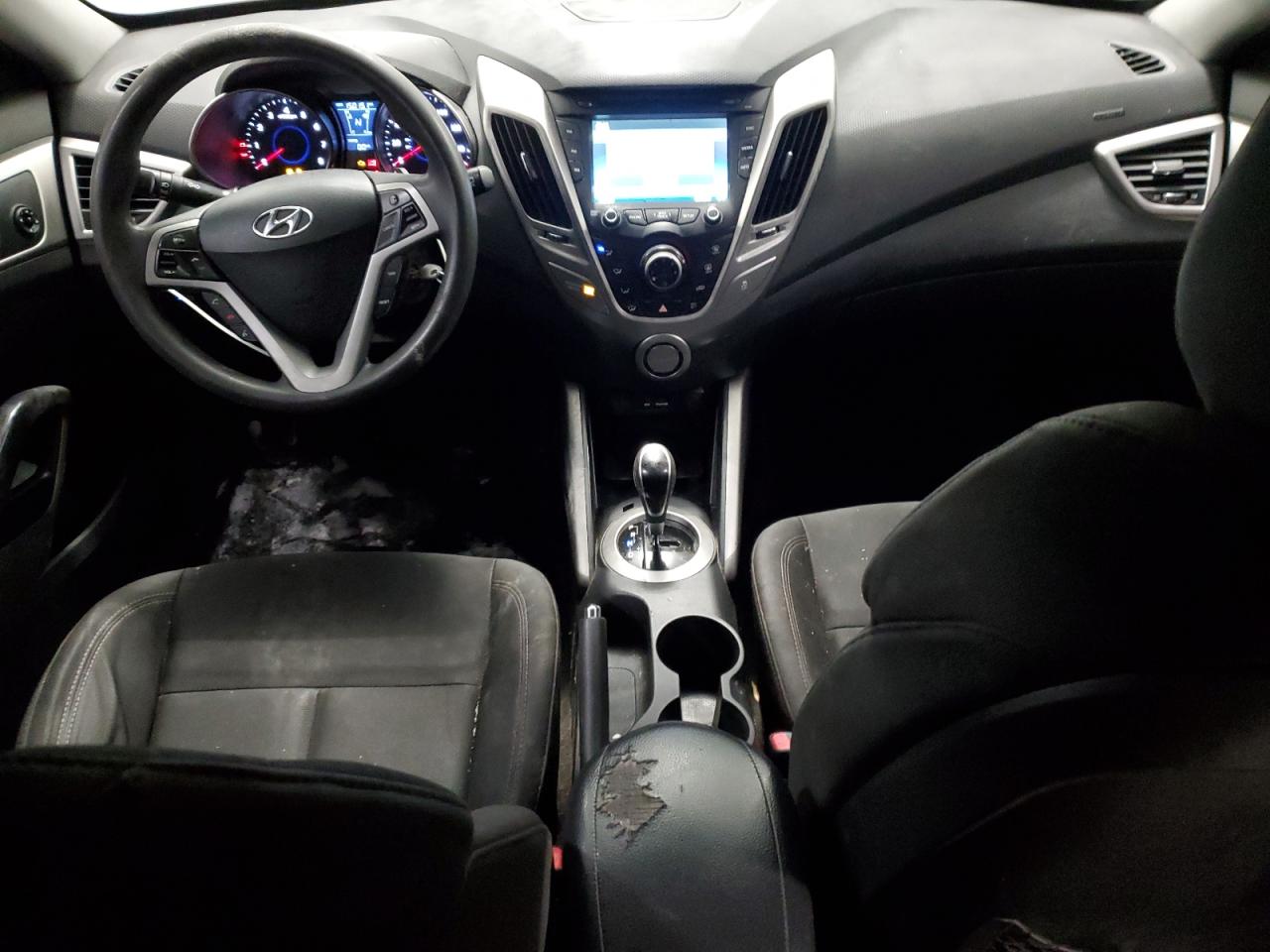 2013 HYUNDAI VELOSTER photo 15