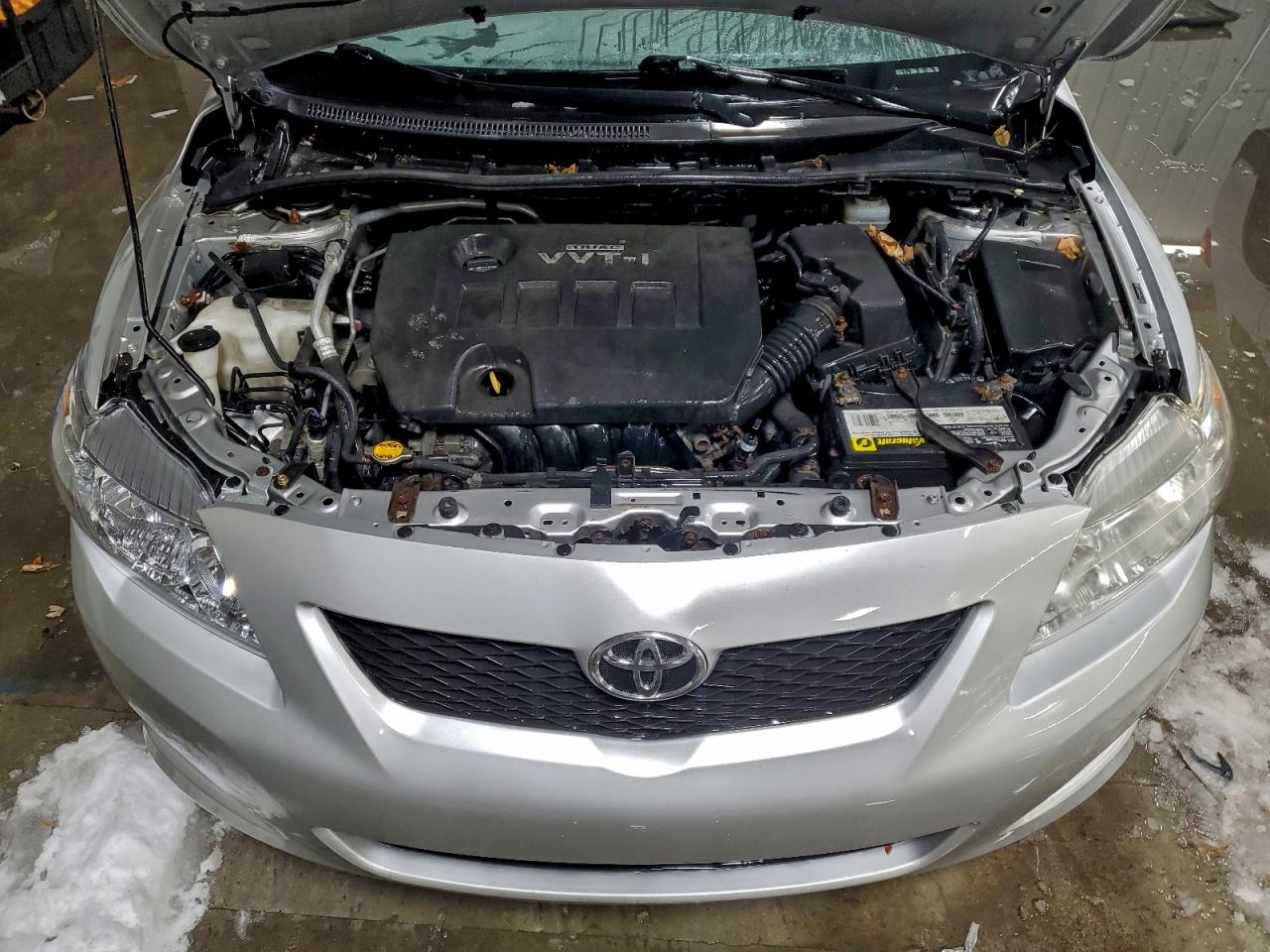 2010 TOYOTA COROLLA LE photo 11