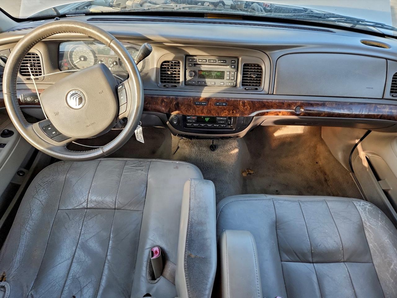 2010 MERCURY GRAND MARQUIS LS photo 8