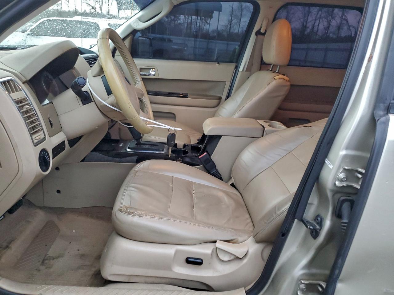 2010 FORD ESCAPE LIMITED photo 19