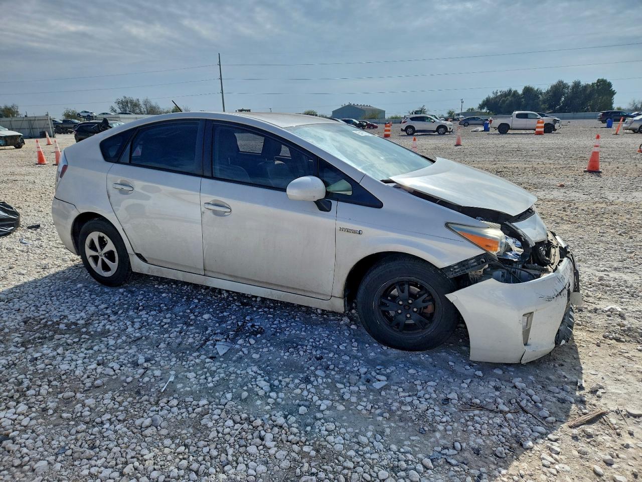 2012 TOYOTA PRIUS THREE photo 4
