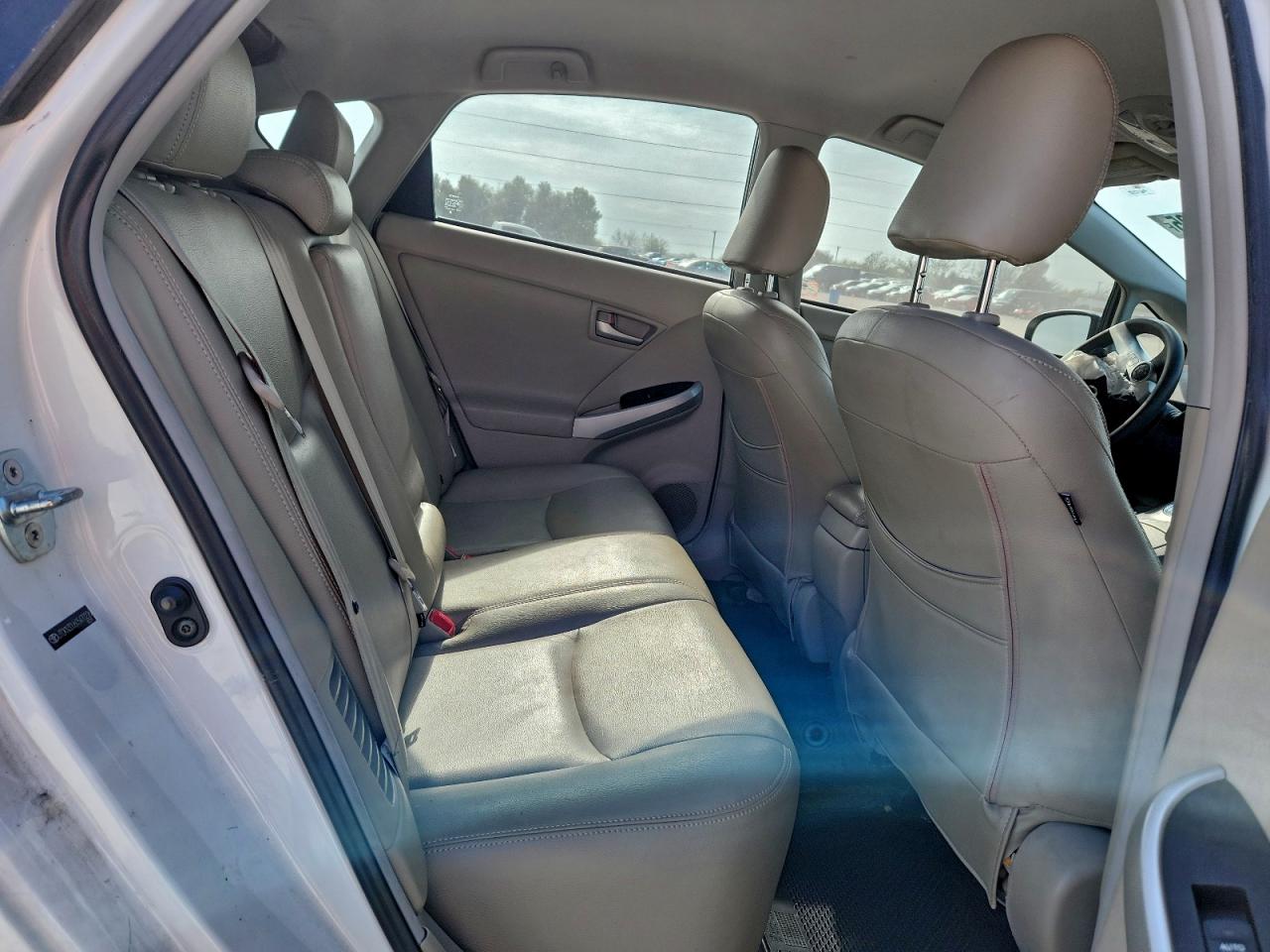 2012 TOYOTA PRIUS THREE photo 10