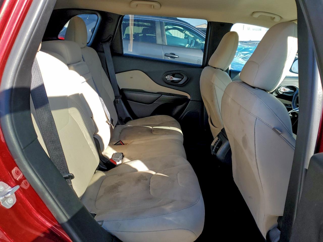 2016 JEEP CHEROKEE LATITUDE photo 21