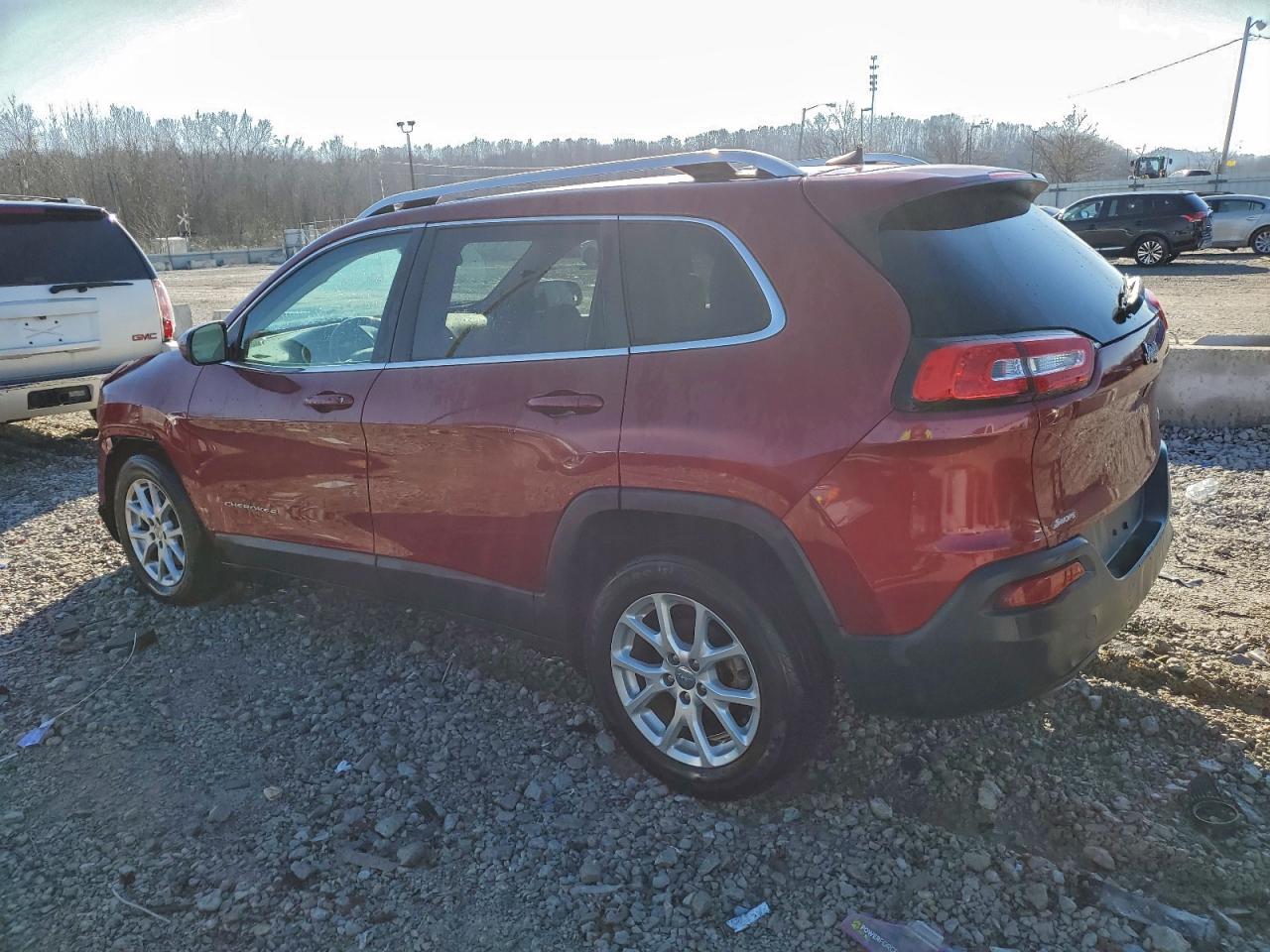 2016 JEEP CHEROKEE LATITUDE photo 3