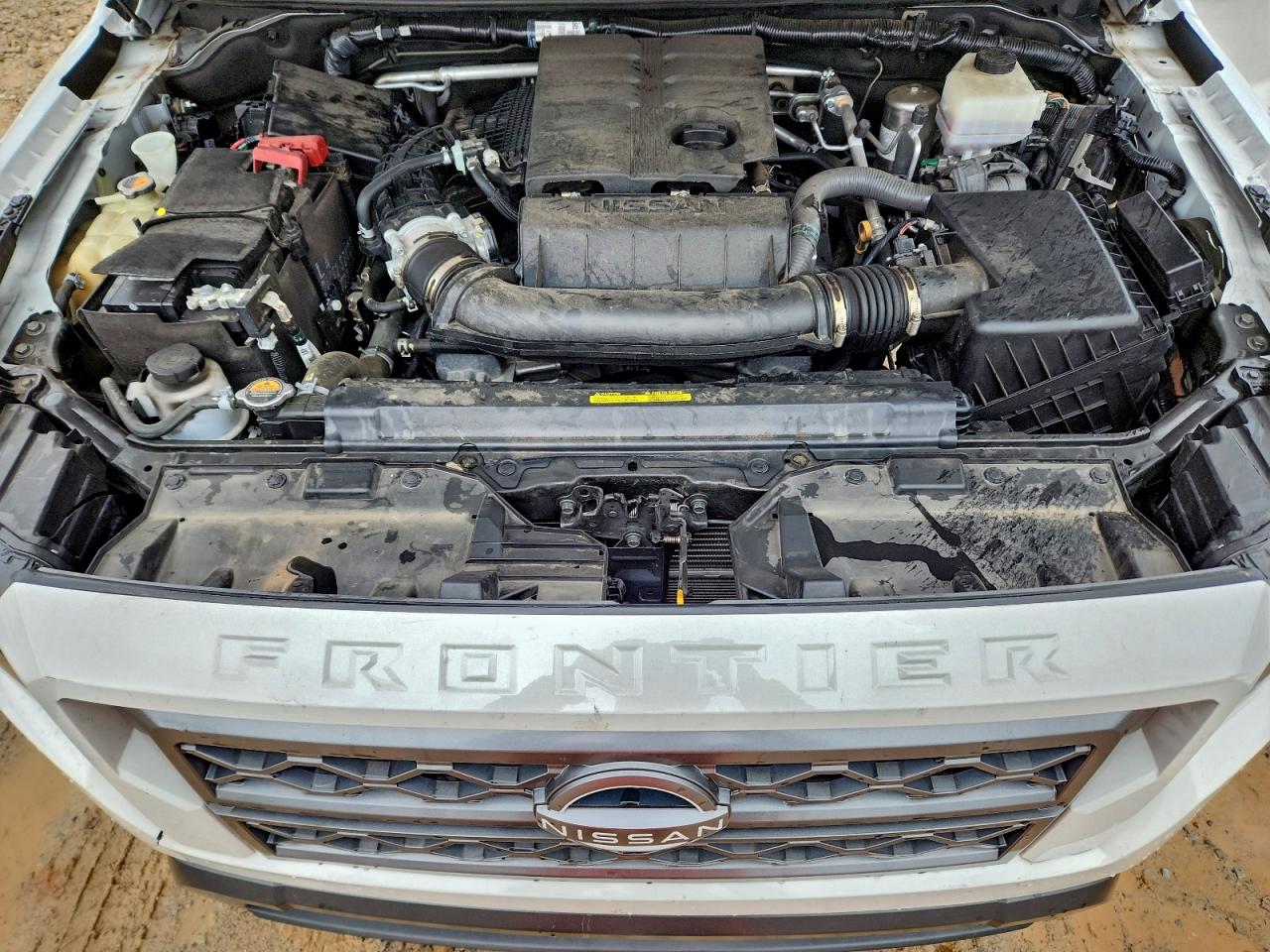 2024 NISSAN FRONTIER SV photo 11