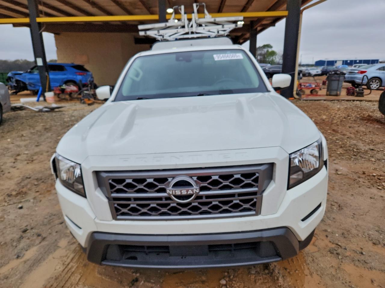 2024 NISSAN FRONTIER SV photo 5
