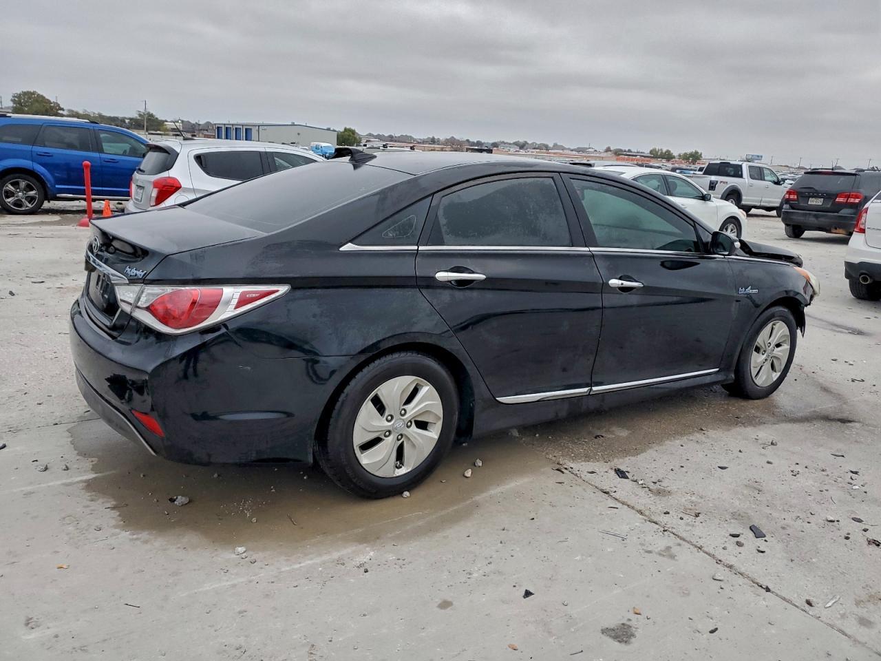 2013 HYUNDAI SONATA HYBRID photo 3