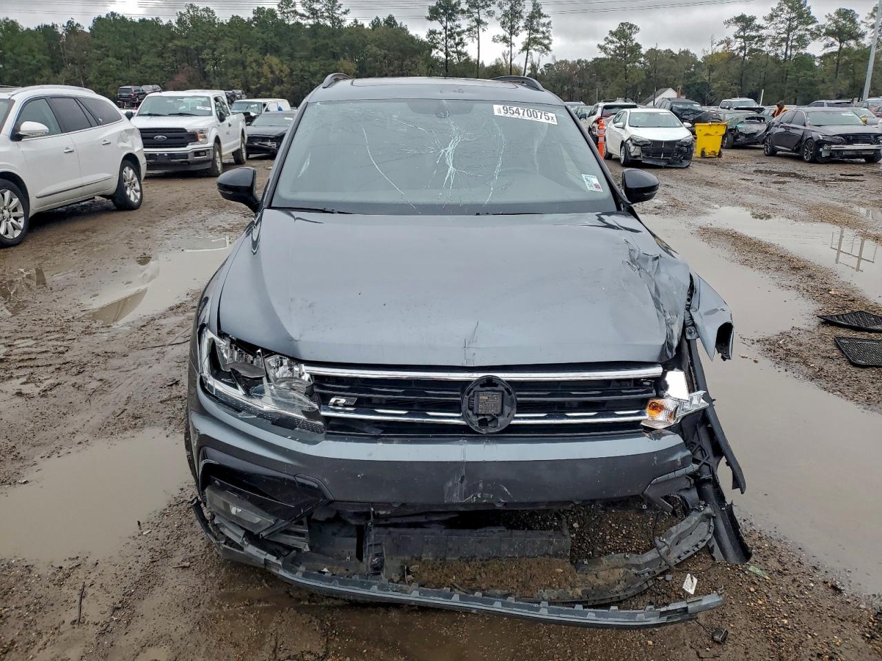 2021 VOLKSWAGEN TIGUAN SE photo 9