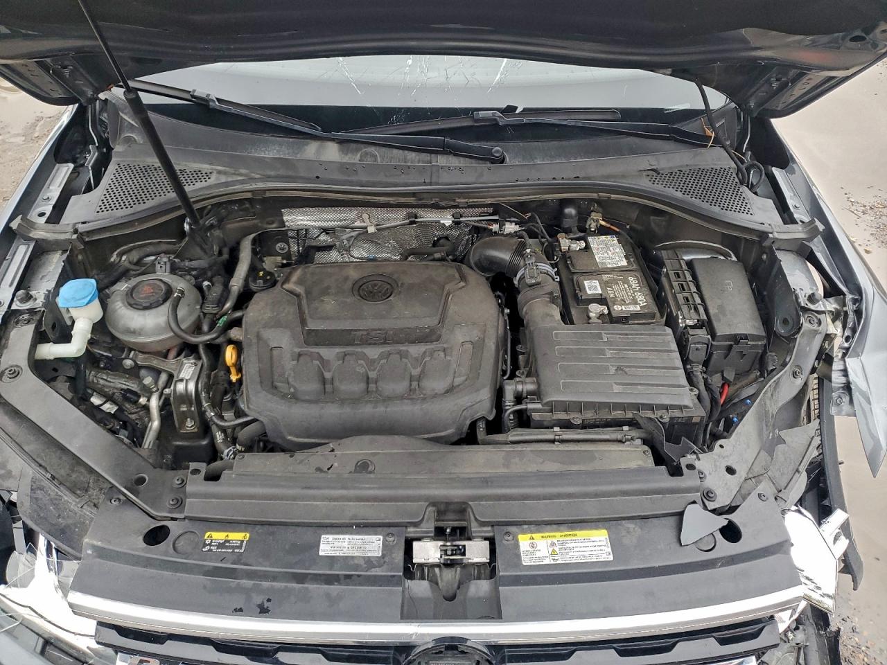 2021 VOLKSWAGEN TIGUAN SE photo 23