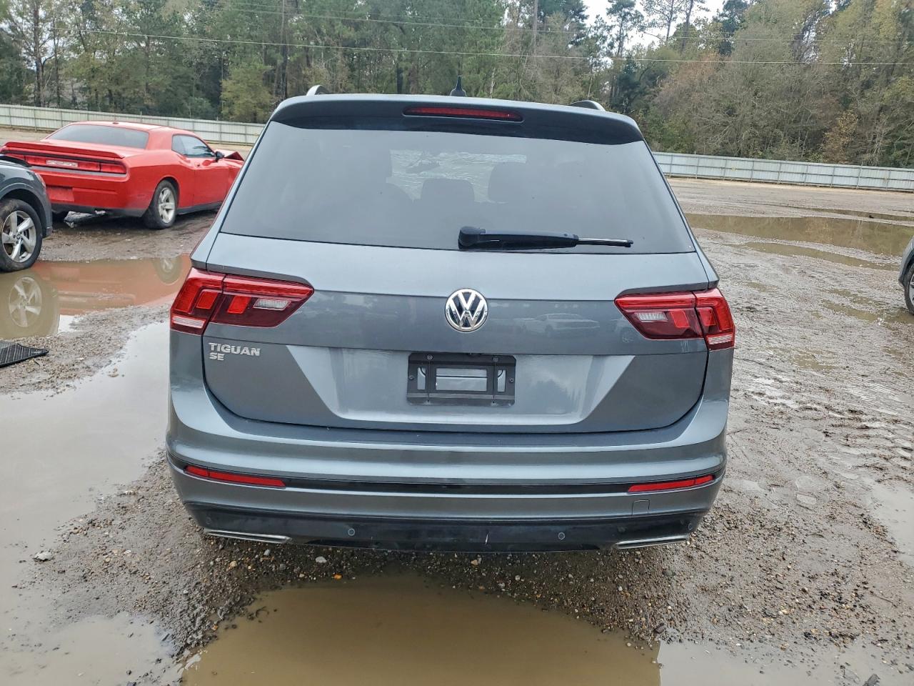 2021 VOLKSWAGEN TIGUAN SE photo 11
