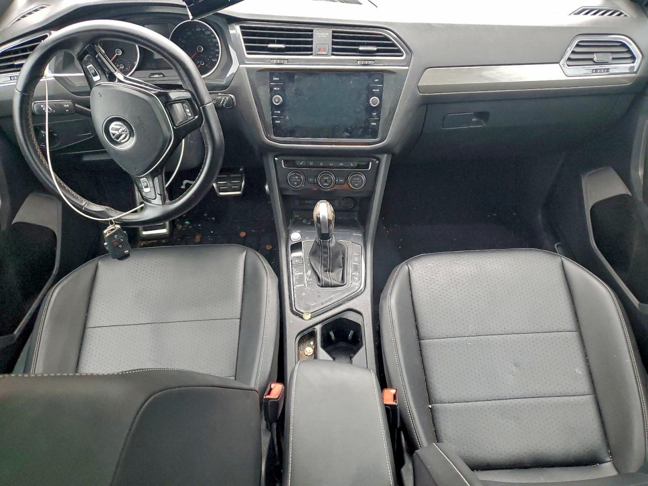 2021 VOLKSWAGEN TIGUAN SE photo 15