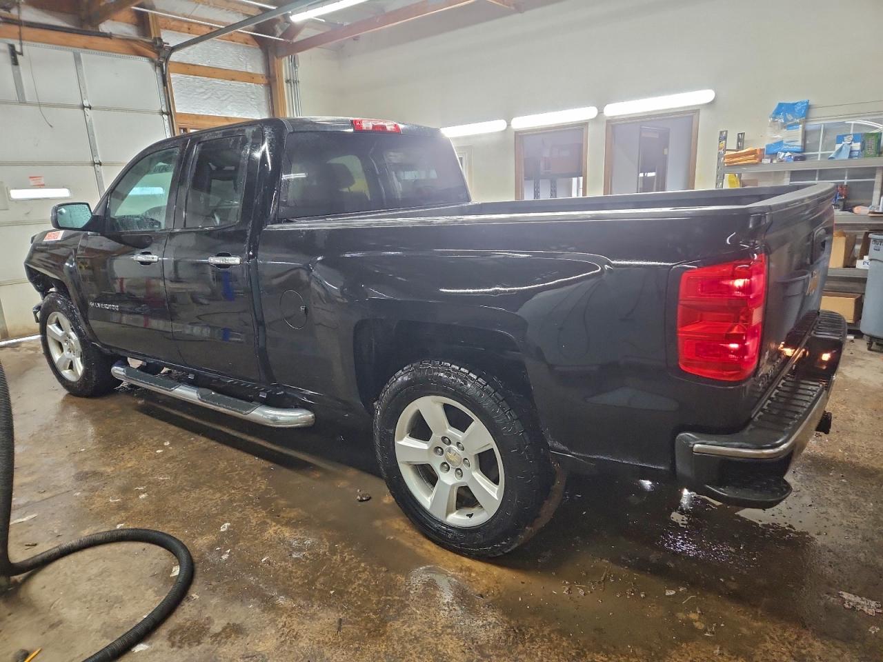 2015 CHEVROLET SILVERADO K1500 photo 3