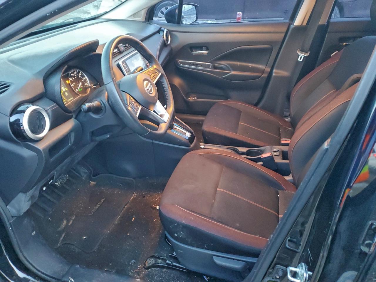2020 NISSAN VERSA SR photo 13
