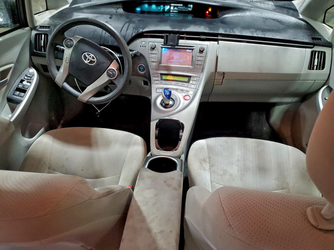 2013 TOYOTA PRIUS TWO photo 8