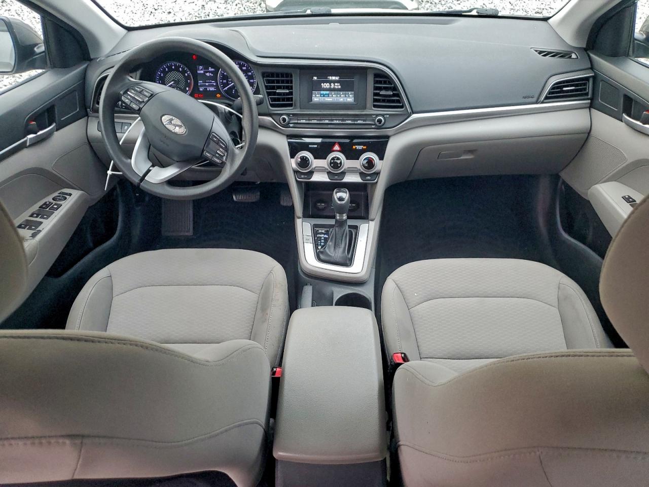 2019 HYUNDAI ELANTRA SE photo 22