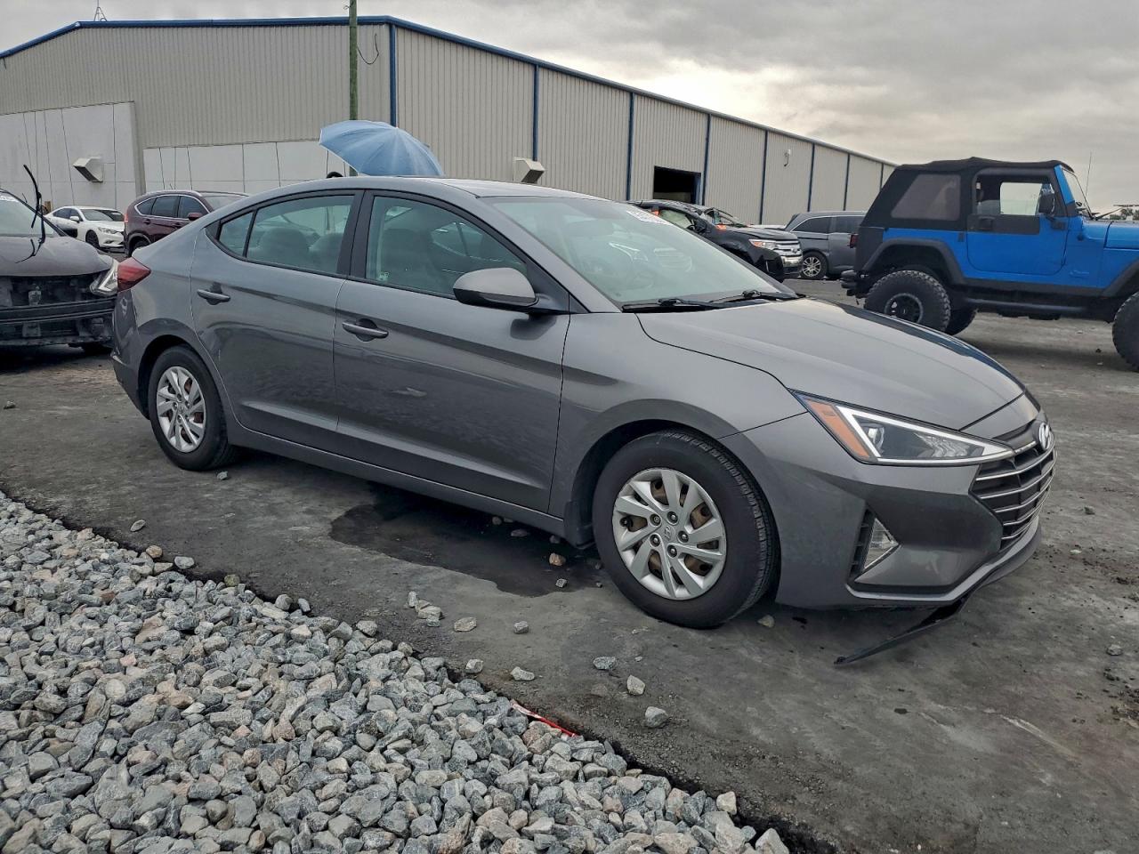 2019 HYUNDAI ELANTRA SE photo 10