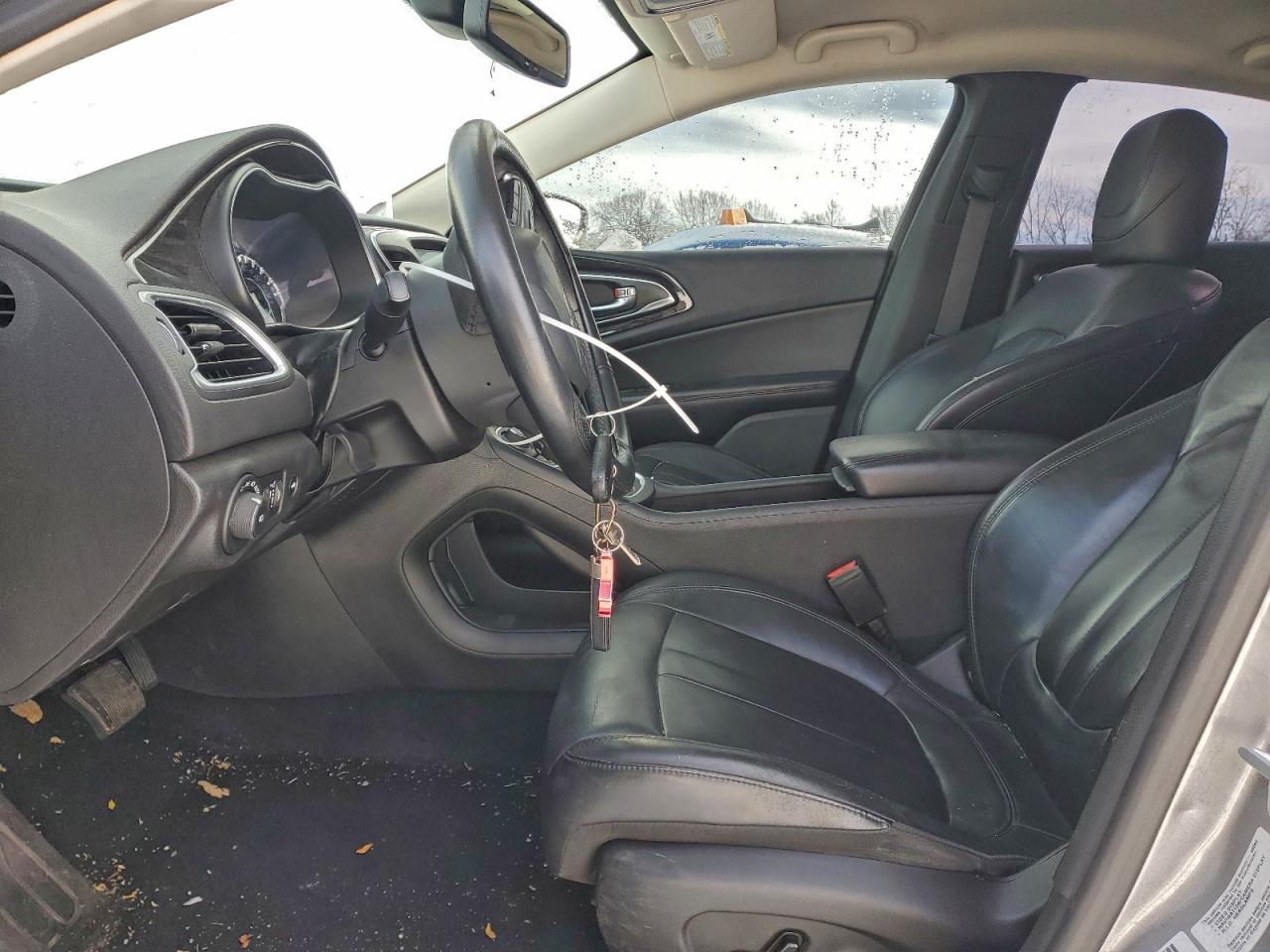 2016 CHRYSLER 200 C photo 7