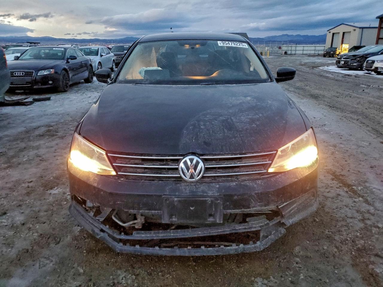 2015 VOLKSWAGEN JETTA BASE photo 9