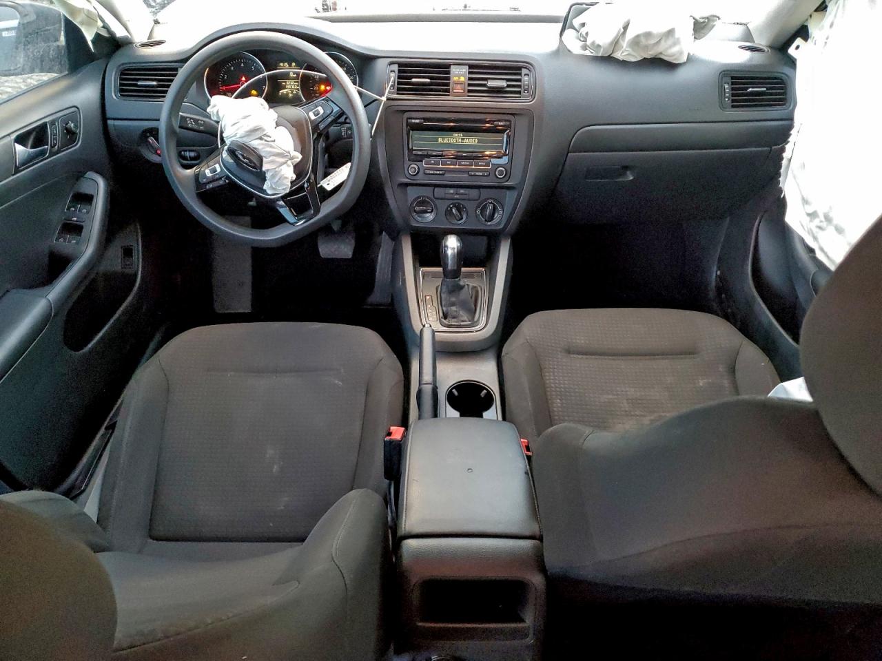 2015 VOLKSWAGEN JETTA BASE photo 15
