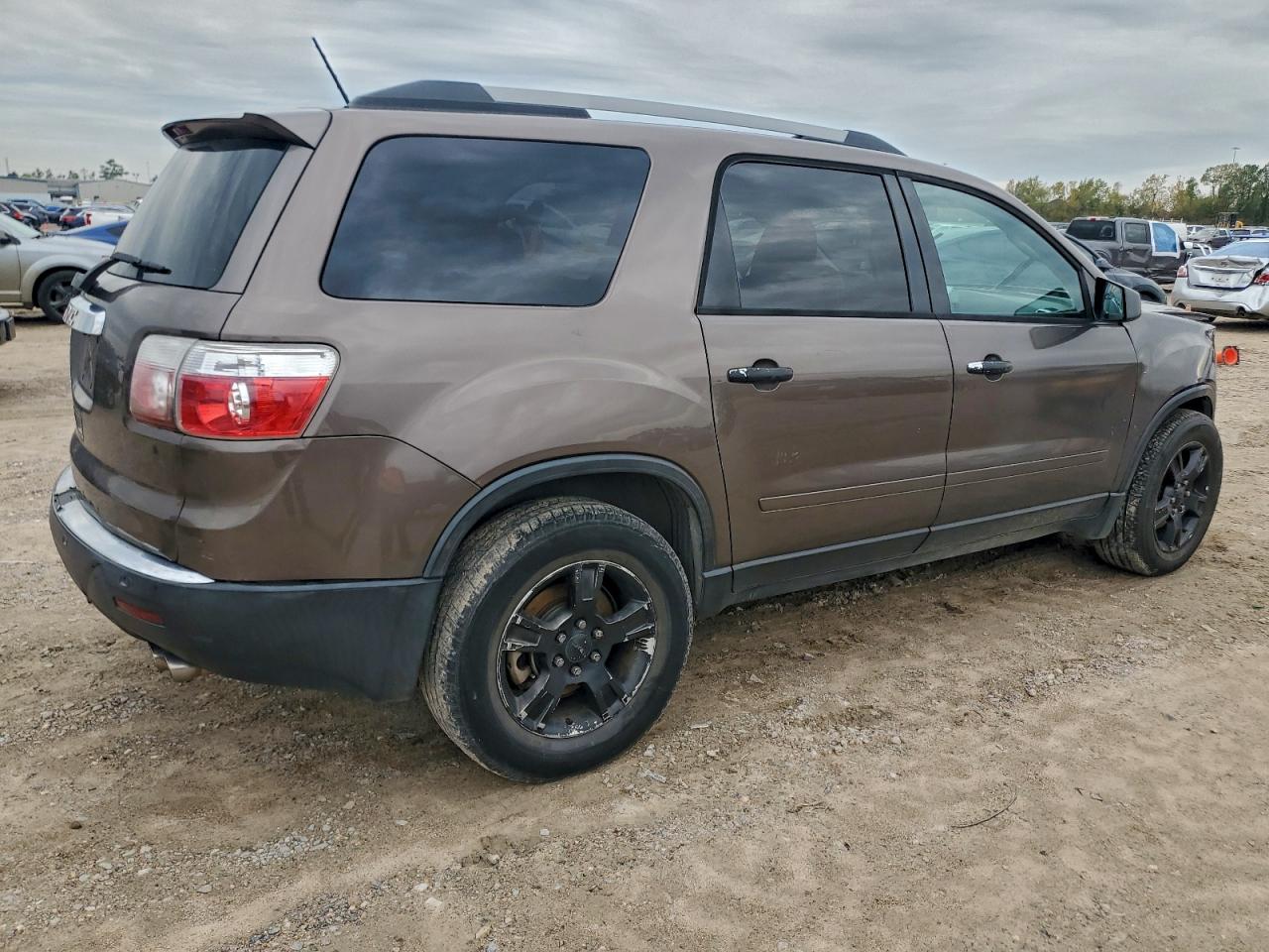 2010 GMC ACADIA SLE photo 5