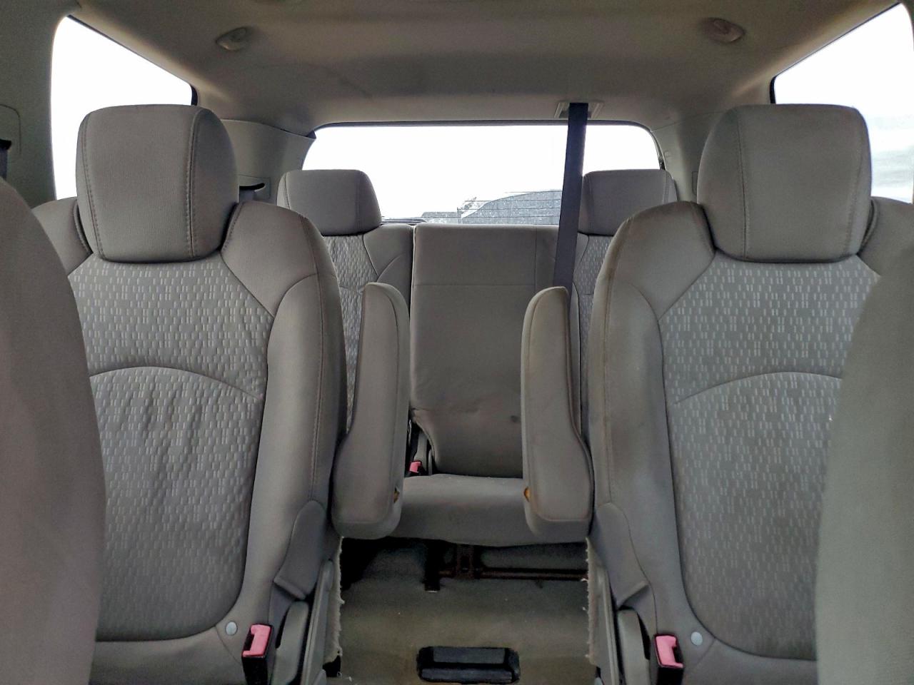2010 GMC ACADIA SLE photo 19