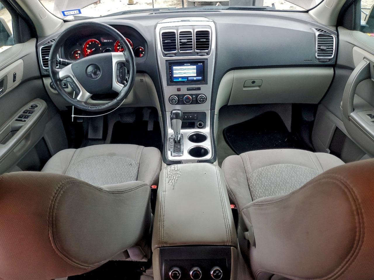 2010 GMC ACADIA SLE photo 15