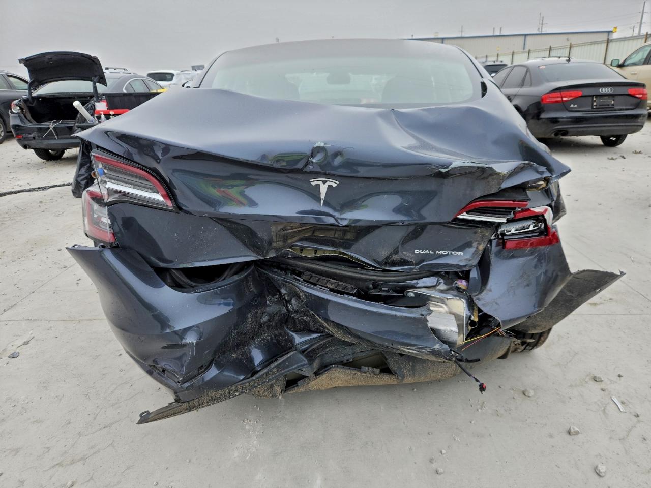 2022 TESLA MODEL 3 photo 11