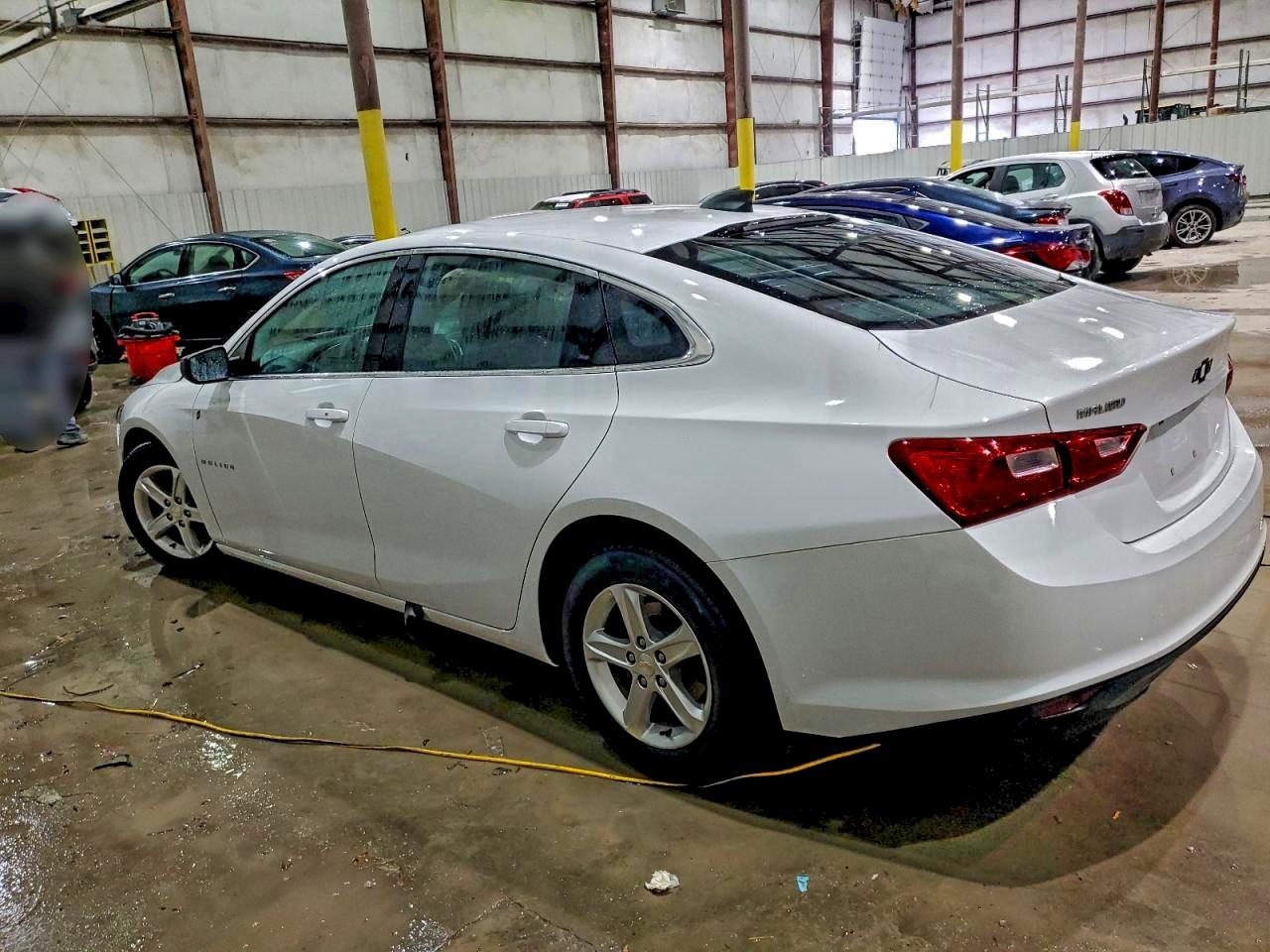 2021 CHEVROLET MALIBU LS photo 2