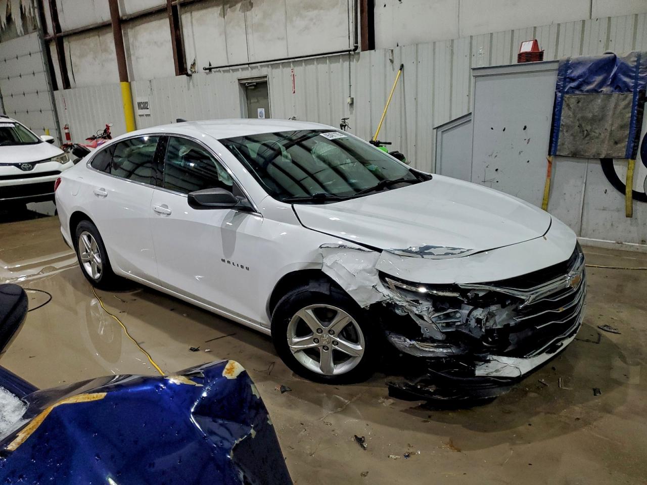 2021 CHEVROLET MALIBU LS photo 4