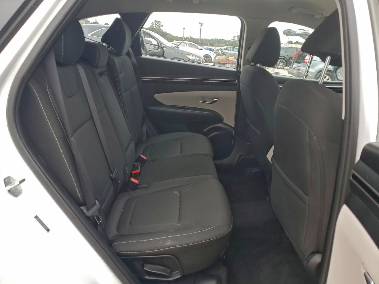 2022 HYUNDAI TUCSON SE photo 11