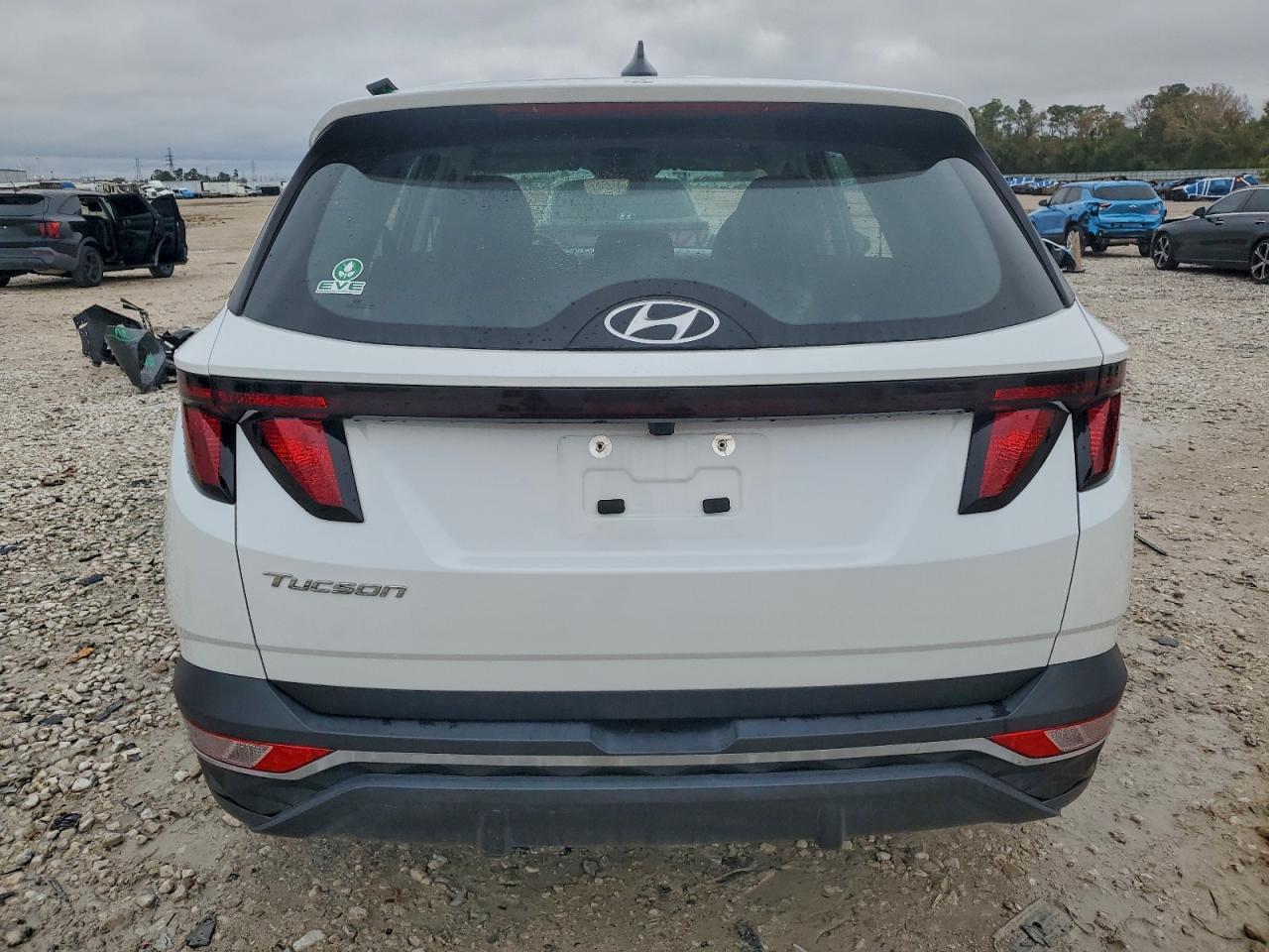 2022 HYUNDAI TUCSON SE photo 6