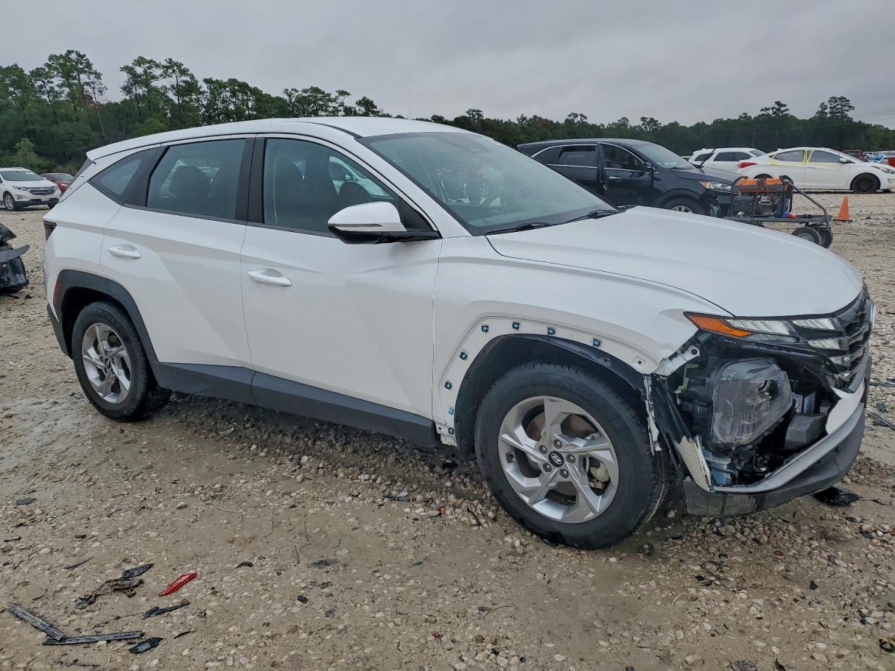 2022 HYUNDAI TUCSON SE photo 4