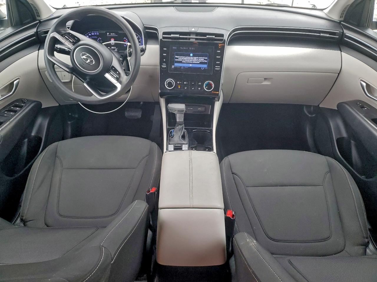 2022 HYUNDAI TUCSON SE photo 8