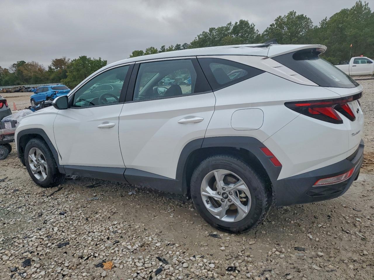 2022 HYUNDAI TUCSON SE photo 2