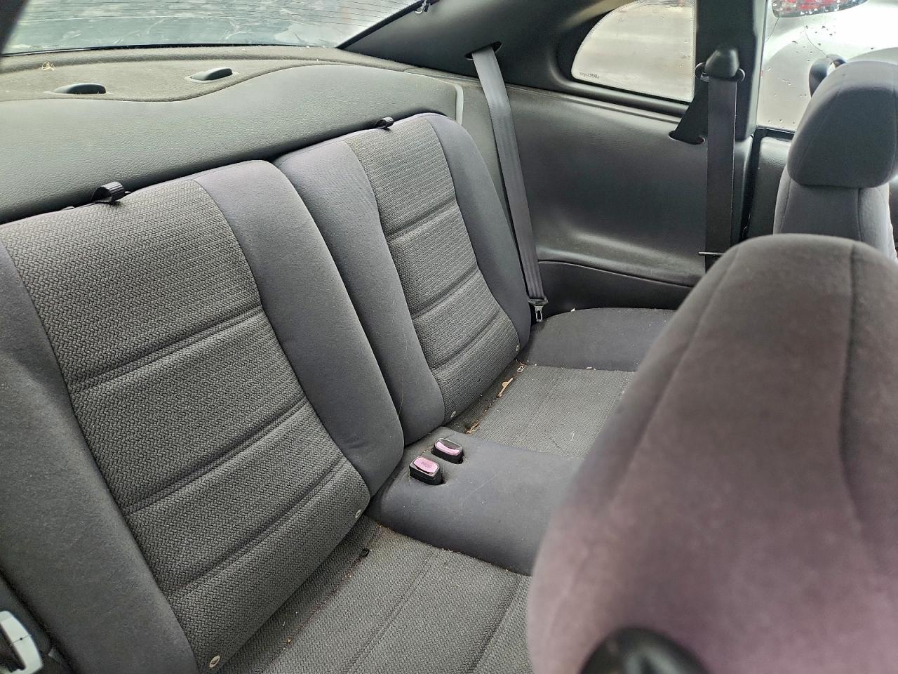 2004 FORD MUSTANG photo 10