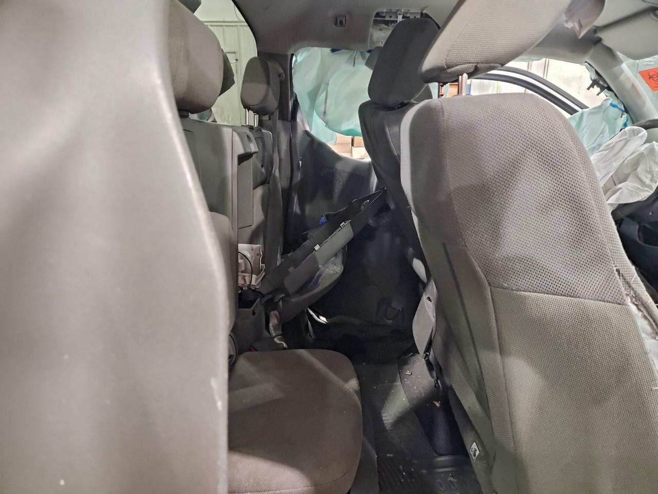 2019 NISSAN FRONTIER S photo 10