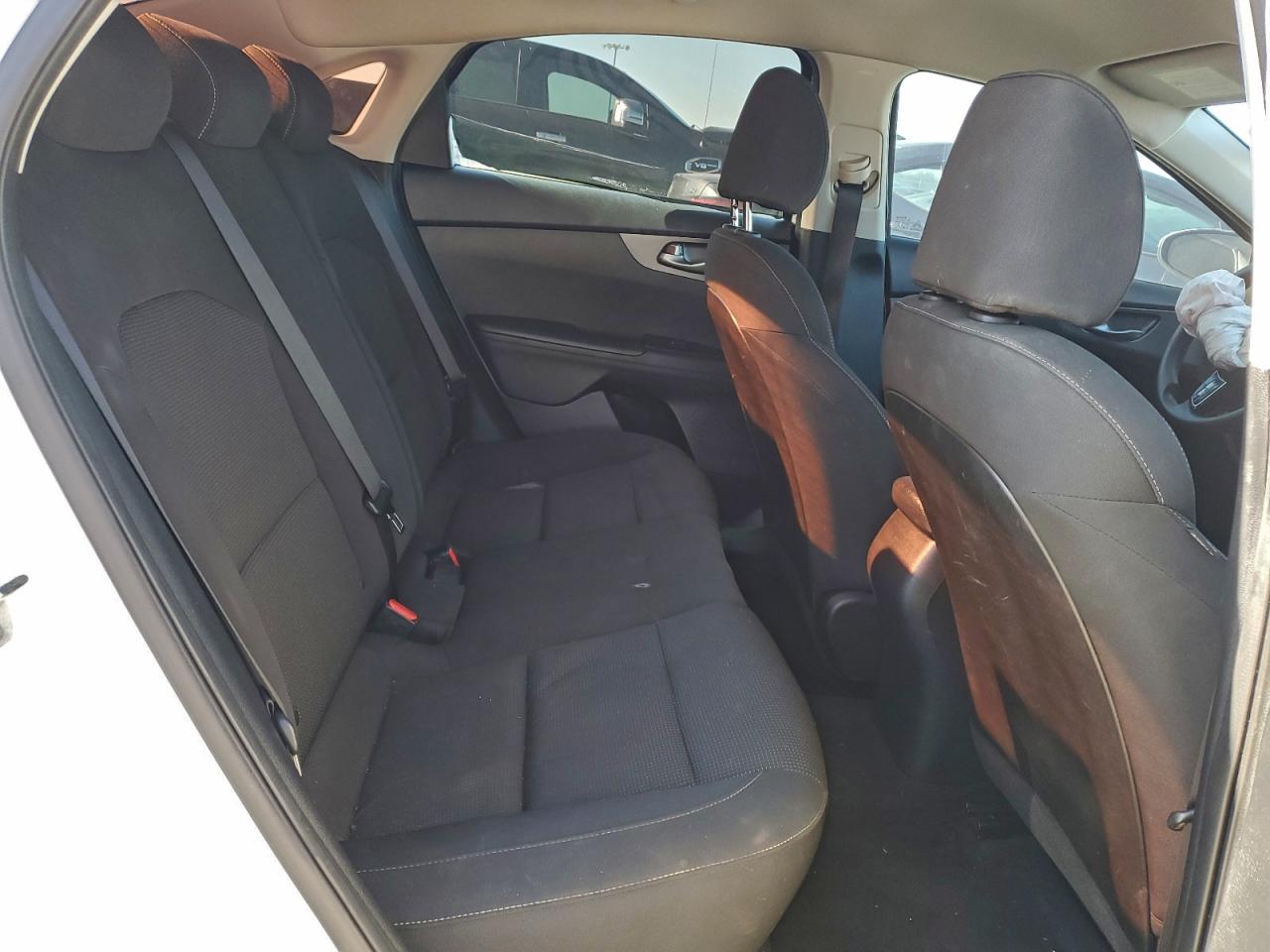 2020 KIA FORTE LXS photo 19