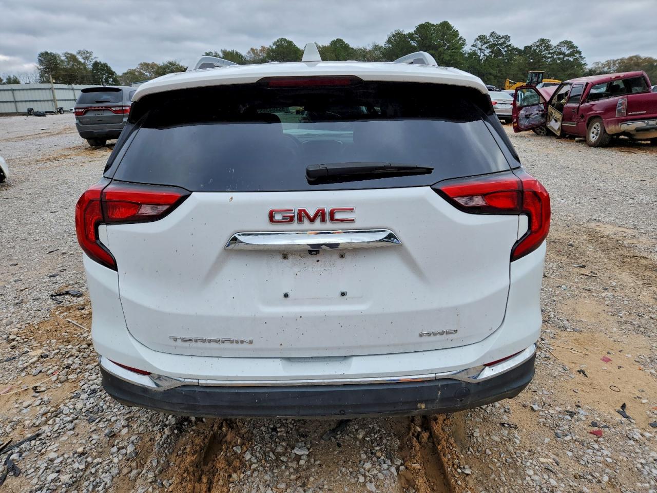 2019 GMC TERRAIN SLT photo 11