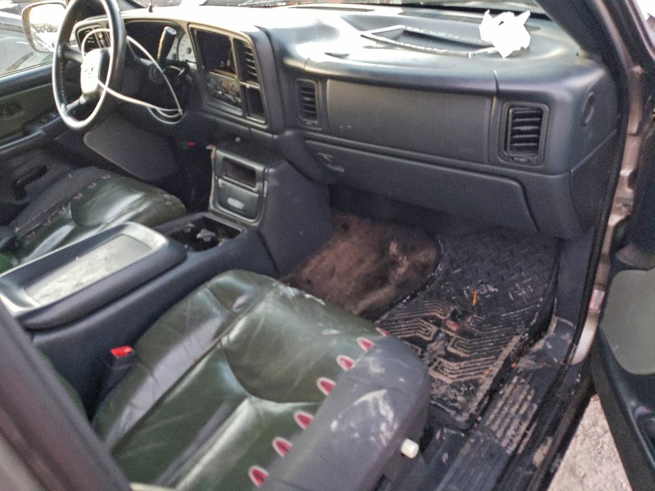 2002 CHEVROLET AVALANCHE K1500 photo 15