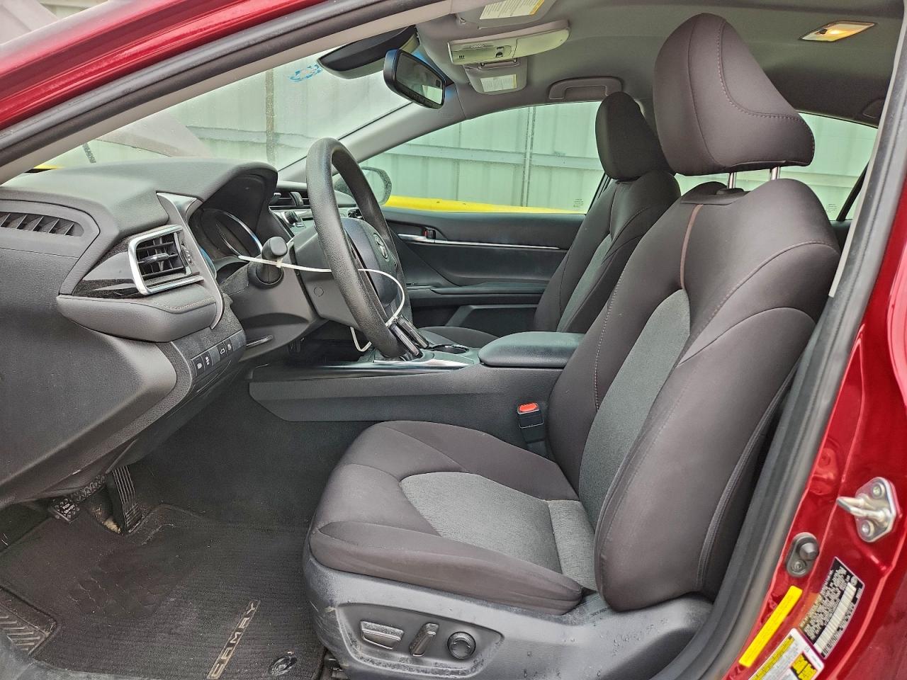 2018 TOYOTA CAMRY L photo 7