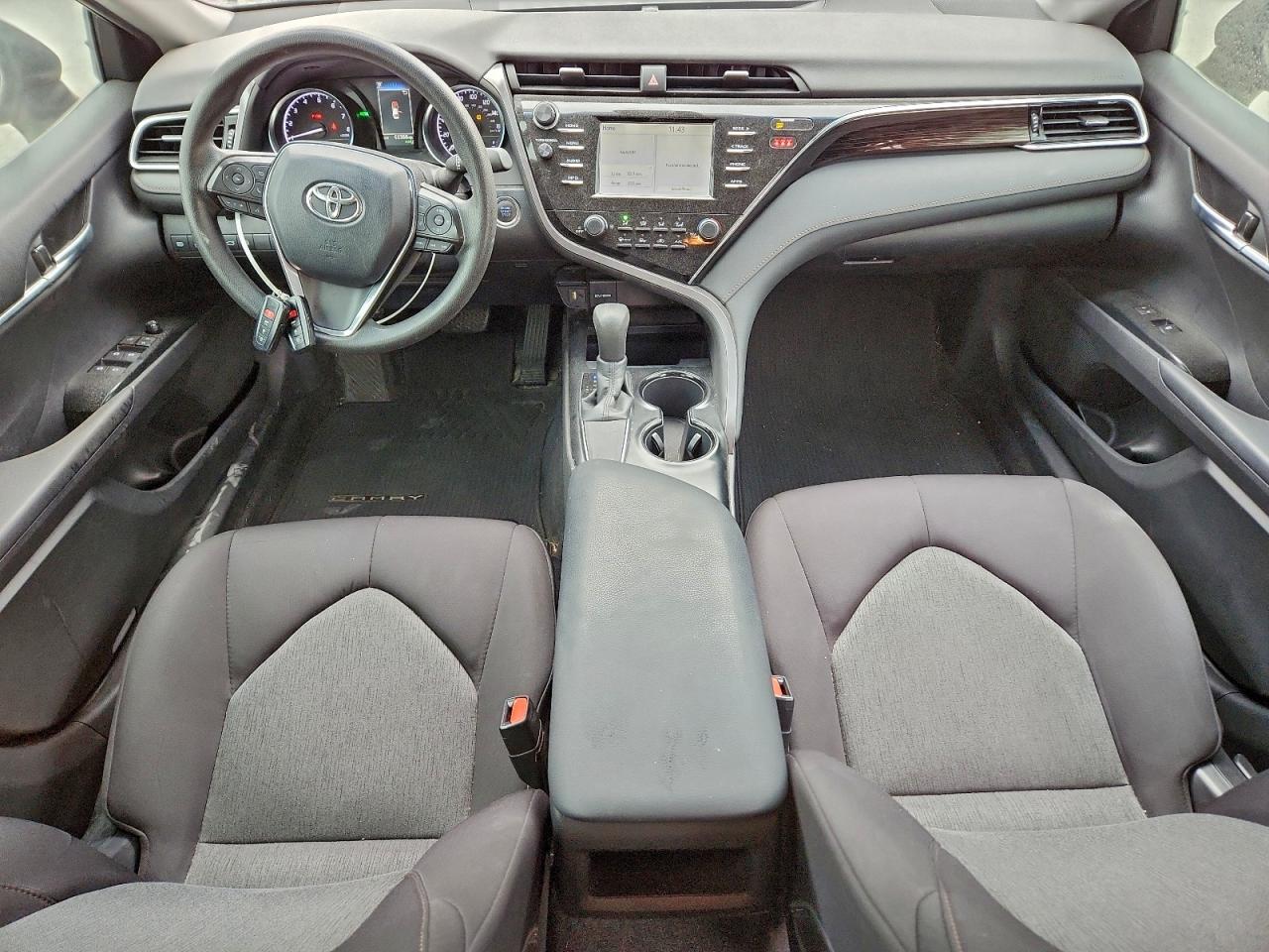 2018 TOYOTA CAMRY L photo 8