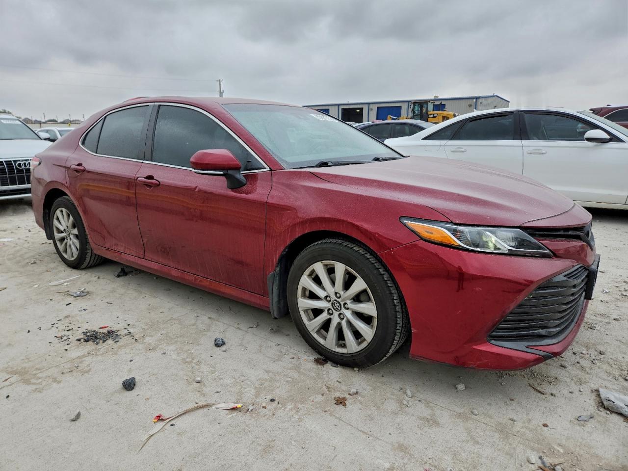 2018 TOYOTA CAMRY L photo 4