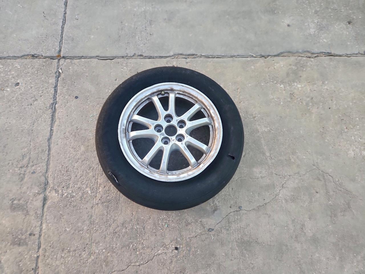 2017 TOYOTA PRIUS TWO photo 12